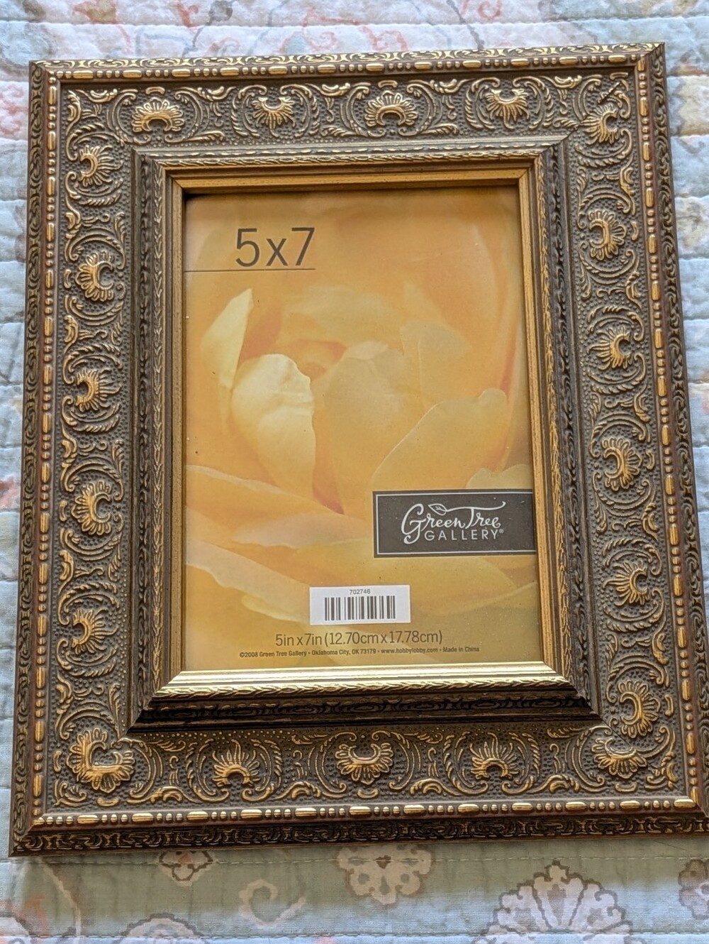 New Old Stock Green Tree Frame 5X7 Gold Tone Home Decor Ornate Scroll
